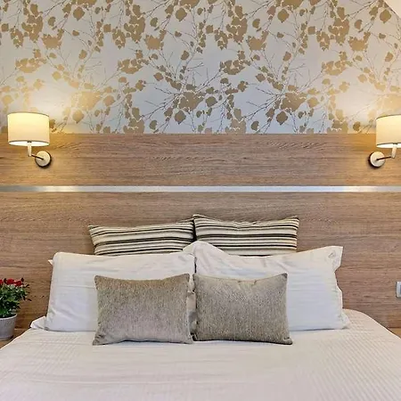 Hotel The Originals City, Le Beaujoire, 3*