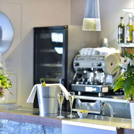 The Originals City, Le Beaujoire, - En Face Du Parc Des Expositions Et Face Au Stade Beaujoire Hotel 3*