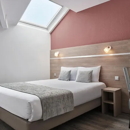 Hotel The Originals City, Le Beaujoire, - En Face Du Parc Des Expositions Et Face Au Stade Beaujoire