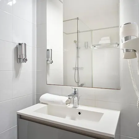 The Originals City, Le Beaujoire, - En Face Du Parc Des Expositions Et Face Au Stade Beaujoire Szálloda Nantes