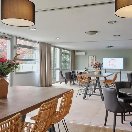 Hotel The Originals City, Le Beaujoire, - En Face Du Parc Des Expositions Et Face Au Stade Beaujoire