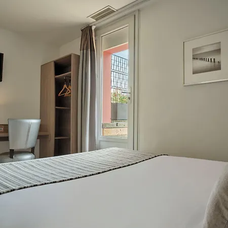 Hotel The Originals City, Le Beaujoire, - En Face Du Parc Des Expositions Et Face Au Stade Beaujoire 3*