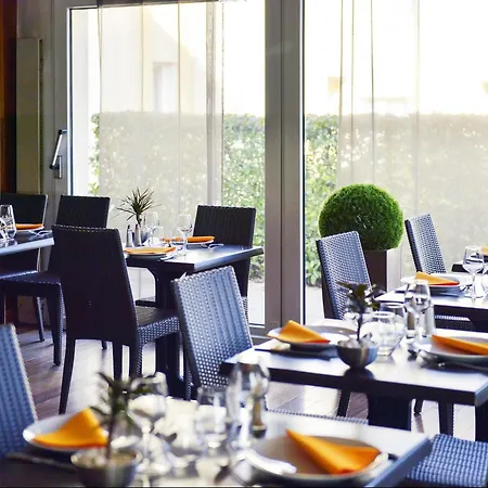 The Originals City, Le Beaujoire, - En Face Du Parc Des Expositions Et Face Au Stade Beaujoire 3* Nantes