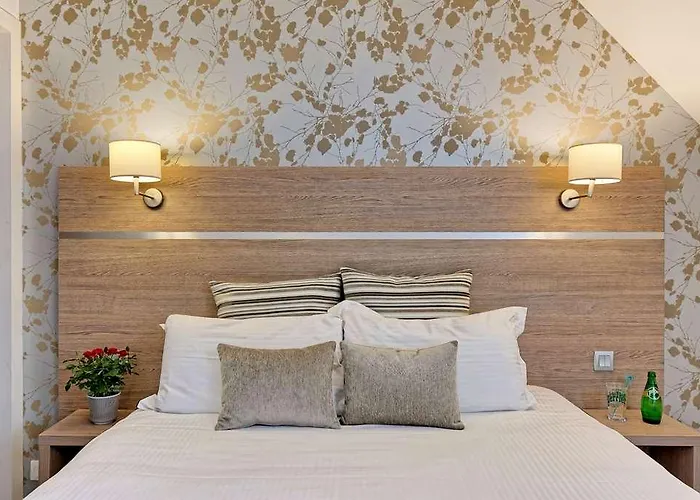 Hotel The Originals City, Le Beaujoire, - En Face Du Parc Des Expositions Et Face Au Stade Beaujoire 3*