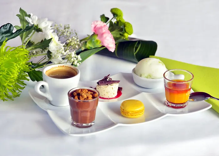 Hotel The Originals City, Le Beaujoire, - En Face Du Parc Des Expositions Et Face Au Stade Beaujoire 3*