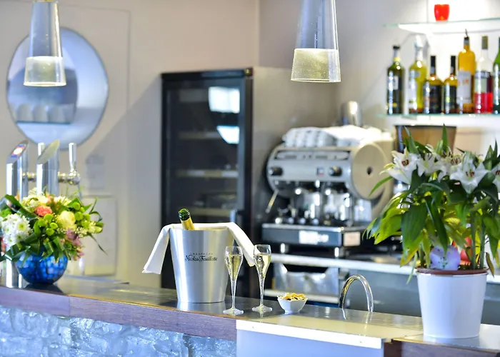 The Originals City, Le Beaujoire, - En Face Du Parc Des Expositions Et Face Au Stade Beaujoire Hotel 3*