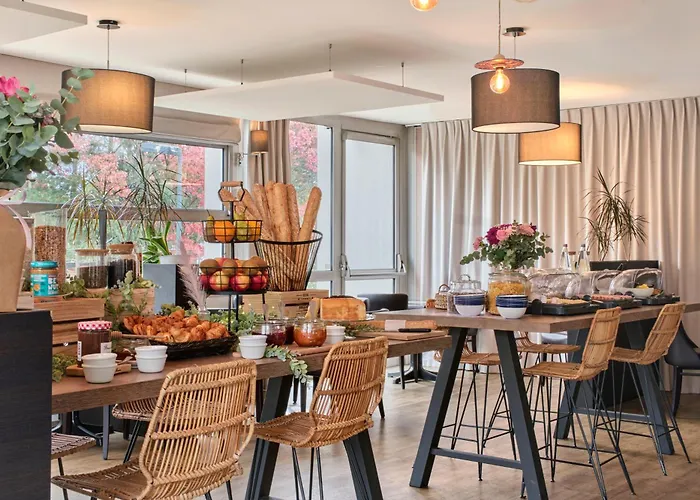 The Originals City, Le Beaujoire, - En Face Du Parc Des Expositions Et Face Au Stade Beaujoire Hotel Nantes