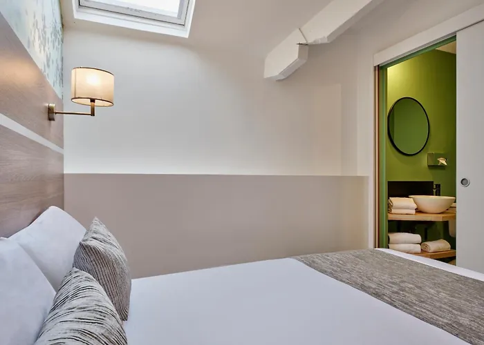 Hotel The Originals City, Le Beaujoire, - En Face Du Parc Des Expositions Et Face Au Stade Beaujoire 3*