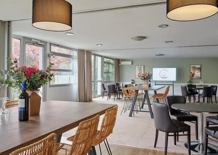 Hotel The Originals City, Le Beaujoire, - En Face Du Parc Des Expositions Et Face Au Stade Beaujoire